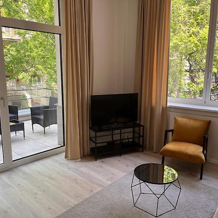 Skau Gajova Family Two Bedroom Apartment With A Terrace Free Parking Bratislava Dış mekan fotoğraf