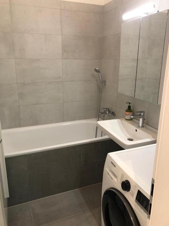 Skau Gajova Family Two Bedroom Apartment With A Terrace Free Parking Bratislava Dış mekan fotoğraf