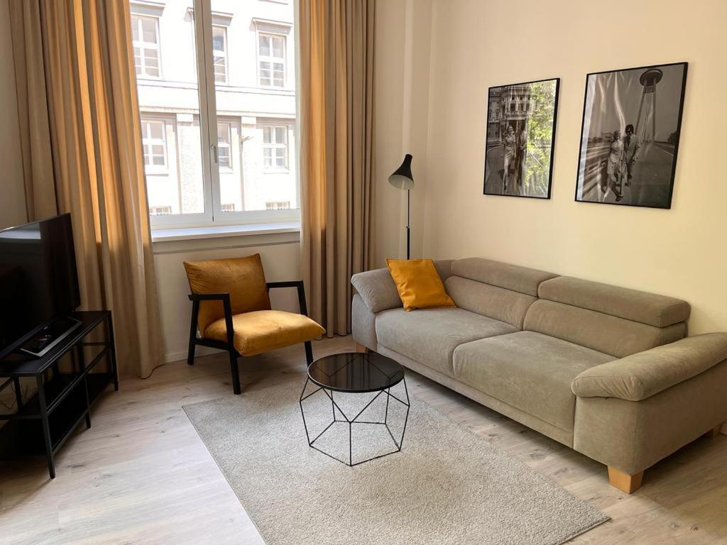 Skau Gajova Family Two Bedroom Apartment With A Terrace Free Parking Bratislava Dış mekan fotoğraf
